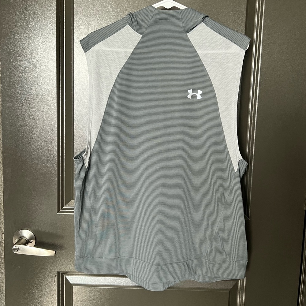 Under Armour Run hooded tank top
